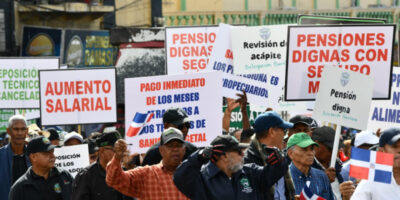ANPA marcha al Palacio Nacional para exigir pensiones dignas y aumento salarial