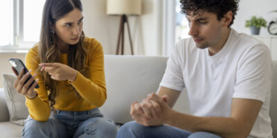 Amar sin perderse: expertos destacan la importancia de los límites saludables en la pareja