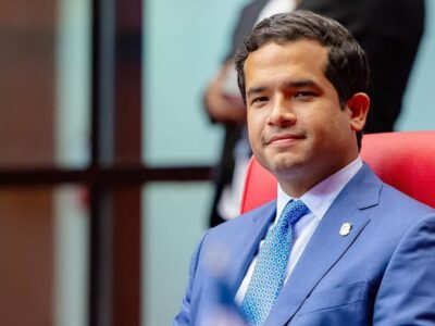 Omar Fernández propone elevar a RD$52,000 el salario exento del Impuesto Sobre la Renta