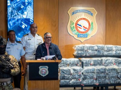 DNCD incauta 30 paquetes de cocaína en Peravia y mantiene amplia operación de rastreo