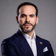 Abelardo de la Espriella asegura que Petro y Cepeda intentan dar un "golpe de Estado"
