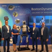 Sistema 911 explora tecnología de robótica avanzada durante visita a Boston Dynamics