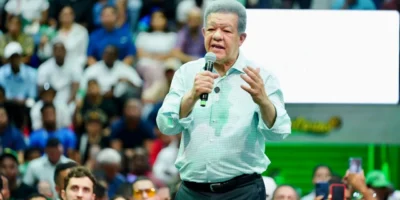 Leonel Fernández critica al PRM: "Las multas se pagan con muerte"