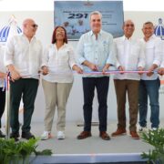 Luis Abinader, Samaná, inauguraciones, obras públicas, educación, turismo, deporte, Gobierno dominicano, infraestructura, República Dominicana, desarrollo provincial, escuelas, instalaciones deportivas, turismo en Samaná, noticias RD.