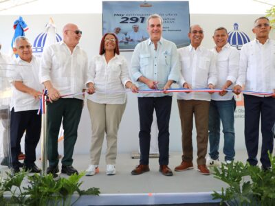 Luis Abinader, Samaná, inauguraciones, obras públicas, educación, turismo, deporte, Gobierno dominicano, infraestructura, República Dominicana, desarrollo provincial, escuelas, instalaciones deportivas, turismo en Samaná, noticias RD.