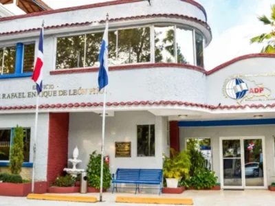 ADP advierte que peligra el inicio del año escolar si el MINERD no paga los incentivos por Evaluación de Desempeño Docente