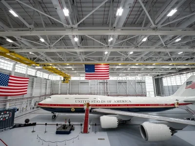 Casa Blanca retira el polémico Air Force One donado por Catar para realizarle mejoras
