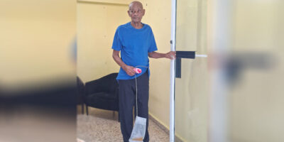 Anciano de 93 años con Alzheimer y enfermedad terminal clama por su libertad desde la cárcel de Monte Plata