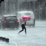 Vaguada incrementará las lluvias desde este miércoles; Indomet prevé aguaceros y tormentas eléctricas