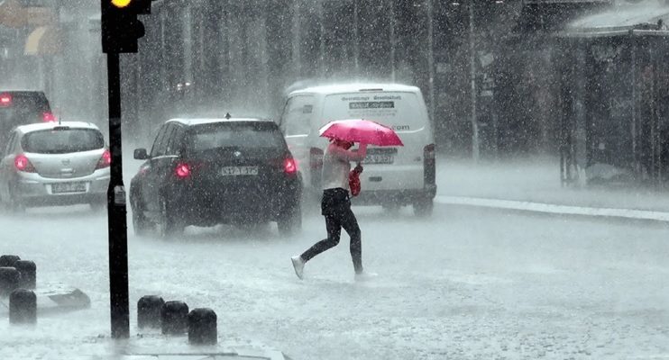 Vaguada incrementará las lluvias desde este miércoles; Indomet prevé aguaceros y tormentas eléctricas