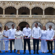 Collado entrega restauración del Alcázar de Colón e inicia proyecto de alumbrado en la Ciudad Colonial