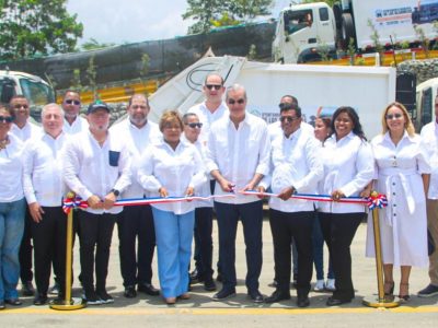 Presidente Abinader y alcalde Junior Santos inauguran estación de transferencia de residuos sólidos en Los Alcarrizos