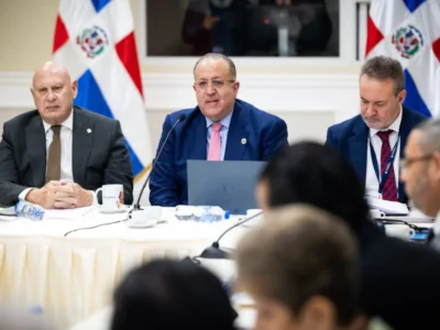 Aprueban protocolo para saldar deudas con contratistas del Estado