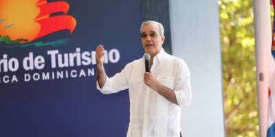 Abinader destaca tratamiento de aguas residuales como clave para proteger zonas turísticas del país