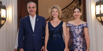 Abinader fortalece relaciones con Francia durante celebración oficial del Día Nacional francés