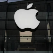 Apple demanda a OpenAI por presunto robo de secretos comerciales en disputa por la inteligencia artificial