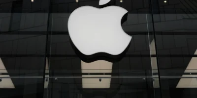 Apple demanda a OpenAI por presunto robo de secretos comerciales en disputa por la inteligencia artificial
