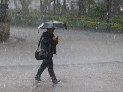 Vaguada y onda tropical provocarán fuertes aguaceros este miércoles en gran parte del país