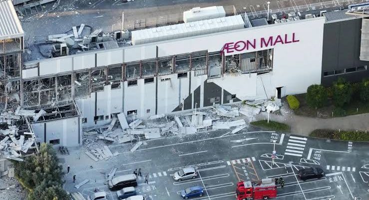Aumentan a tres los fallecidos y más de 200 los heridos tras fuerte terremoto en Japón