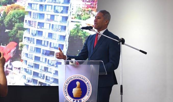 Andrés Cueto afirma Gobierno ha invertido RD$170 mil millones en obras ejecutadas y en desarrollo en Santiago