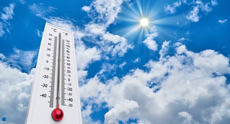 Indomet prevé calor, polvo del Sahara y aguaceros para este jueves