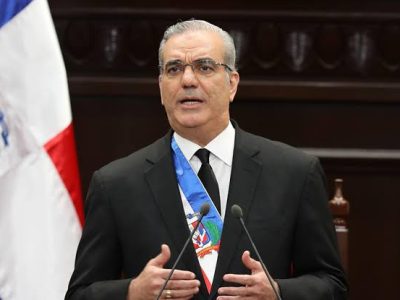 Abinader: “Compartimos frontera con uno de los países más inestables del mundo”