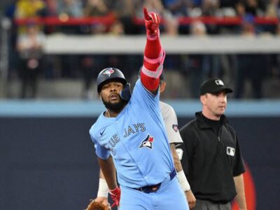 Vladimir Guerrero Jr. rompe su sequía de jonrones en la contundente victoria de los Azulejos