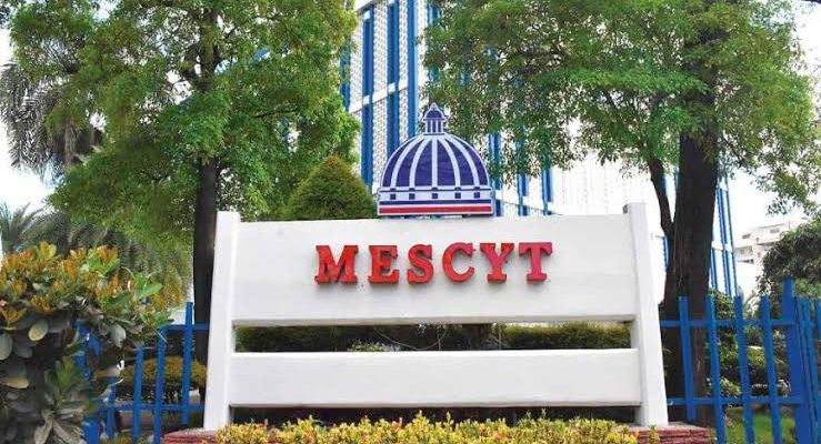 Mescyt retira becas a más de 600 estudiantes de la UASD por incumplimiento académico