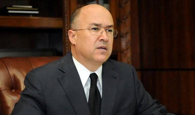 Francisco Domínguez Brito califica de “frívola y vacía” la reforma policial impulsada por el Gobierno