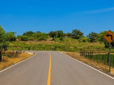 Abinader inaugura carretera Cruce Los Quemados en Santiago para fortalecer la conectividad vial