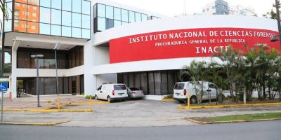Restos de niña fallecida en presunto ataque de su madre permanecen en el Inacif