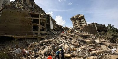 A un mes del terremoto en Venezuela, nuevas imágenes muestran la devastación que aún afecta a miles de familias que siguen esperando la reconstrucción.