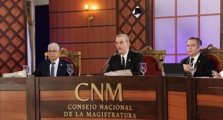 Abinader convoca al Consejo Nacional de la Magistratura ante proceso de evaluación de jueces de la Suprema Corte de Justicia