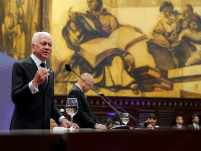 Ricardo de los Santos destaca aprobación de 416 iniciativas durante rendición de cuentas del Senado