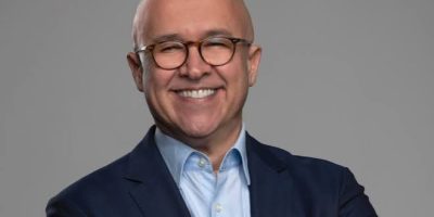 Domínguez Brito afirma que la política va más allá de las redes sociales