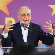 Danilo Medina critica al Gobierno por el alto costo de la canasta básica