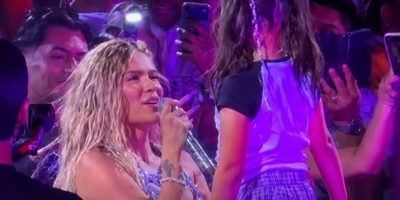 Niña sorprende a Karol G en pleno concierto con inesperada respuesta sobre su canción favorita