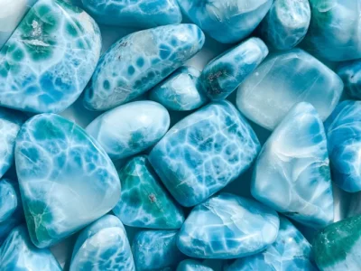 Energía y Minas garantiza abastecimiento de larimar y anuncia feria para fortalecer su comercialización