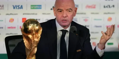 Infantino reúne a la cúpula de la FIFA en Marruecos en medio de una creciente crisis institucional