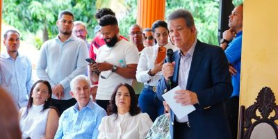 Leonel Fernández propone modernizar controles fronterizos y reorganizar mercados binacionales
