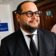 Aquiles Jiménez ofrece disculpas públicas a Fernando Hasbún, Alicia Ortega y su familia